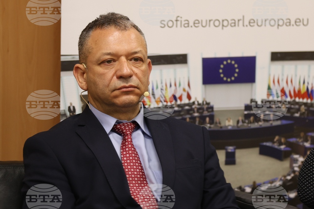 Дискусия „Европа на глобалната сцена: геополитика и сигурност“