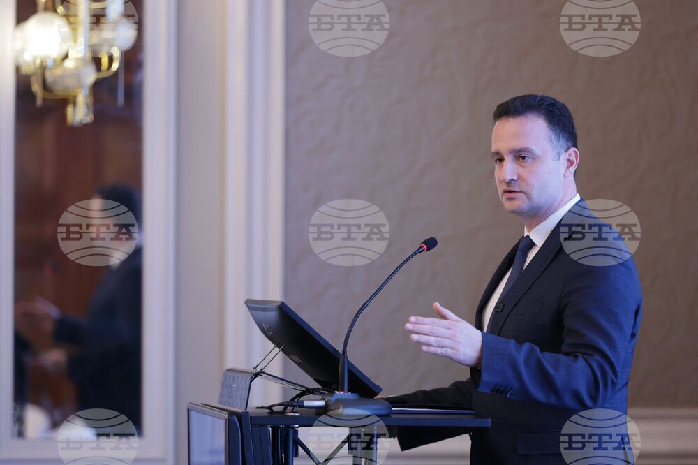 Официално откриване на проект за изграждане на Център за върхови постижения във водородните технологии в Стара Загора H2START