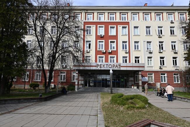 В Техническия университет – София днес започват предварителните кандидатстудентски изпити