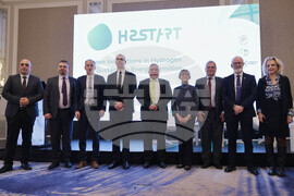 Официално откриване на проект за изграждане на Център за върхови постижения във водородните технологии в Стара Загора H2START