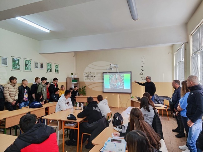 Информационна кампания срещу пагубното въздействие на вейповете правят в Лом