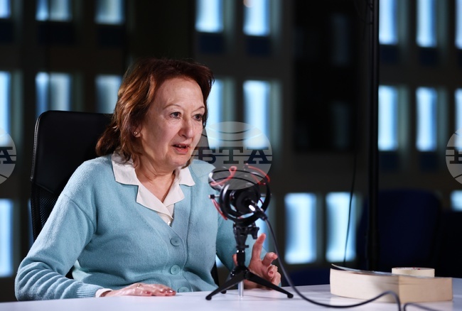 Калина Любомирова: 41 години в океана от новините на БТА