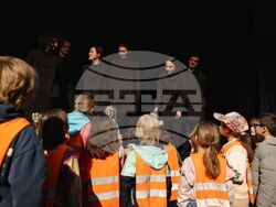 Бургас - "Виелица" - куклен театър - среща с екипа