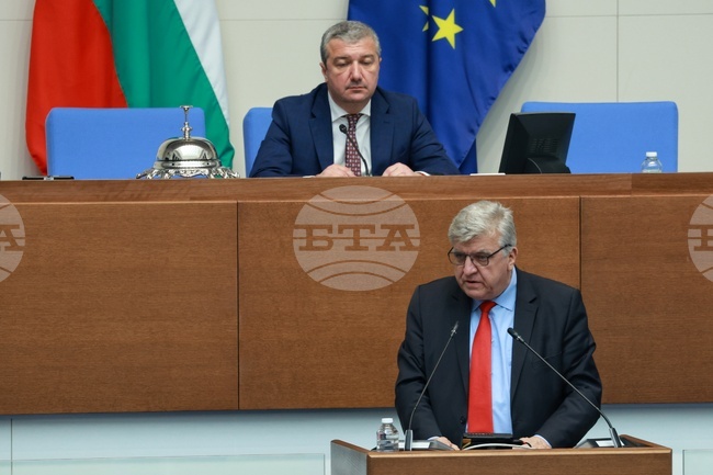 РИОСВ-Хасково е извършила 16 проверки на фирма за преработка на цинк в Кърджали и са издадени седем предписания за замърсяване, съобщи министър Генов