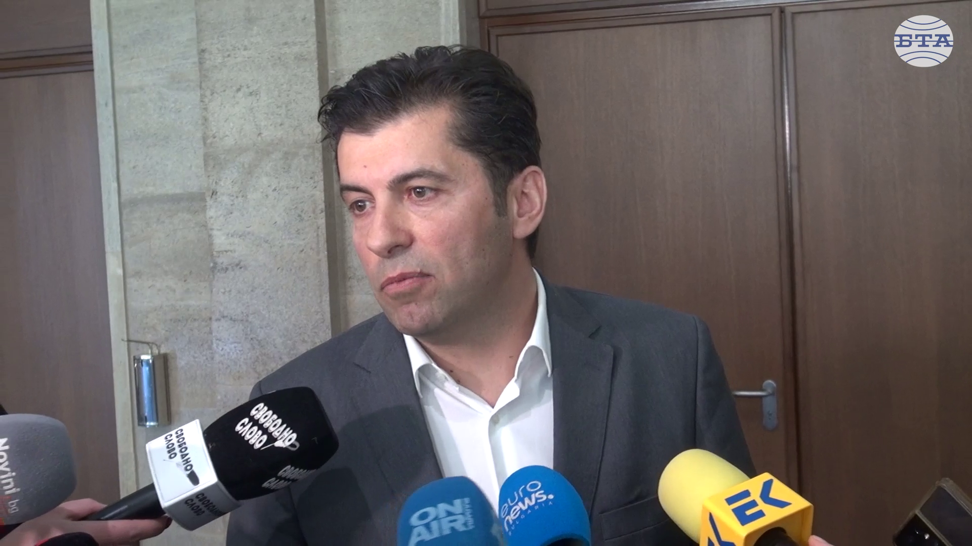 Според Кирил Петков от ГЕРБ използват „Величие“, за да вкарат Пеевски официално във властта Според Кирил Петков от ГЕРБ използват „Величие“, за да вкарат Пеевски официално във властта