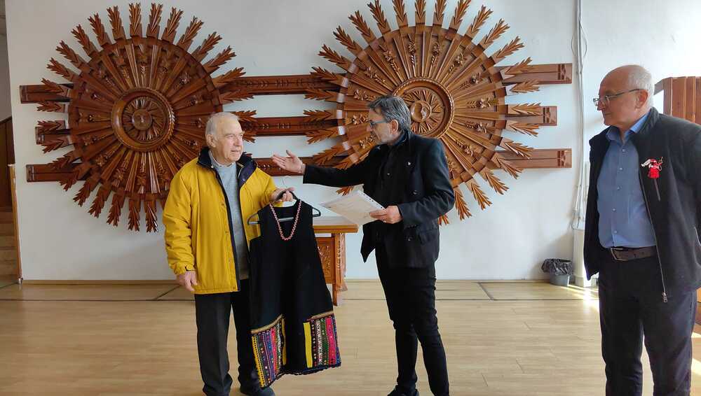 Над 120-годишна народна носия обогати експозицията на музея в Кубрат