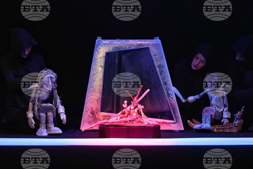 Бургас - Държавен куклен театър - "Виелица" - премиера