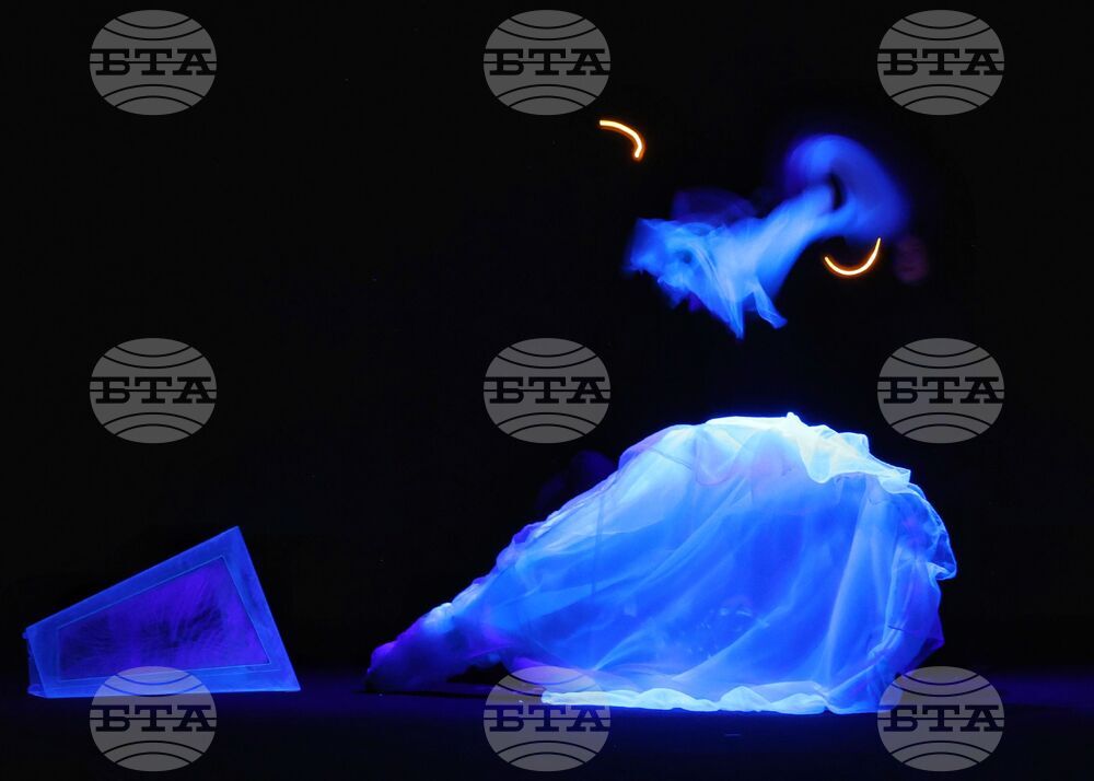 Бургас - Държавен куклен театър - "Виелица" - премиера