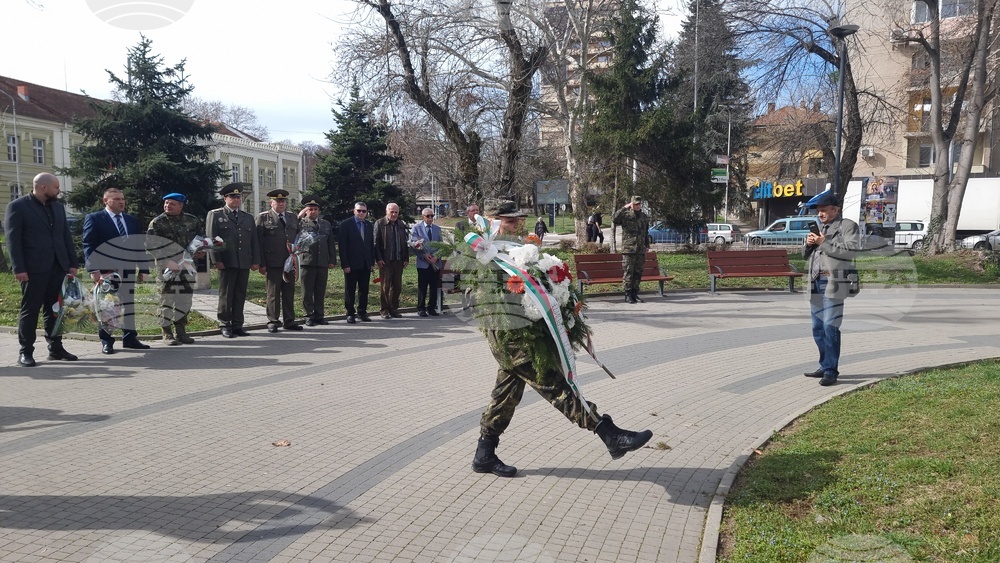 Плевен - гарнизон - боен празник