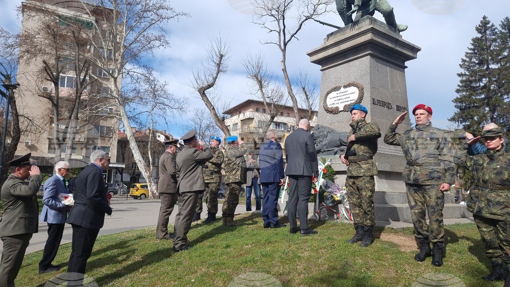 Плевен - гарнизон - боен празник