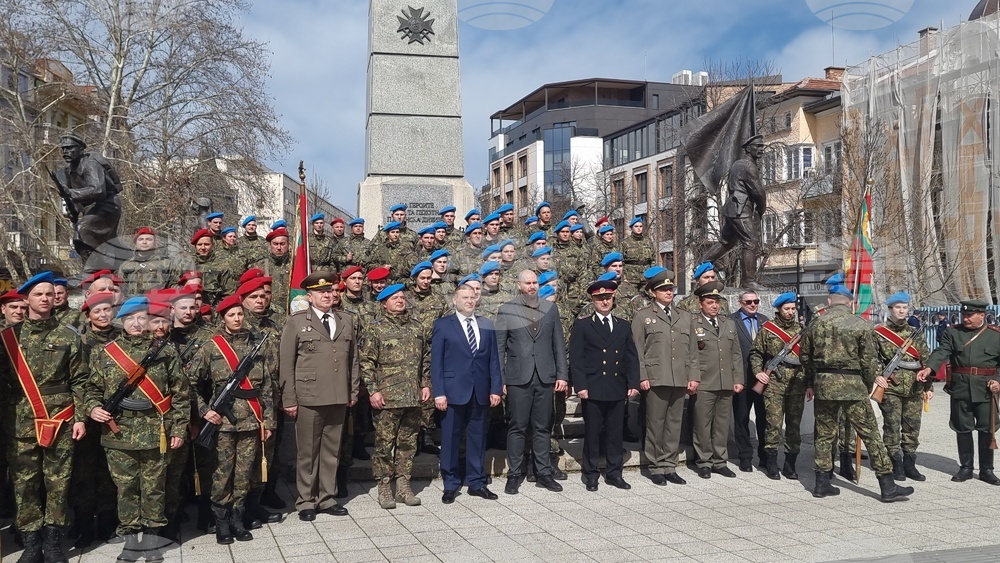 Плевен - гарнизон - боен празник