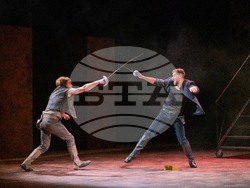 Шуменският театър гостува в София с „Тримата мускетари“. Снимка: организатори