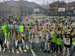 Петрич - училище - "Петъчно музикално междучасие" - инициатива