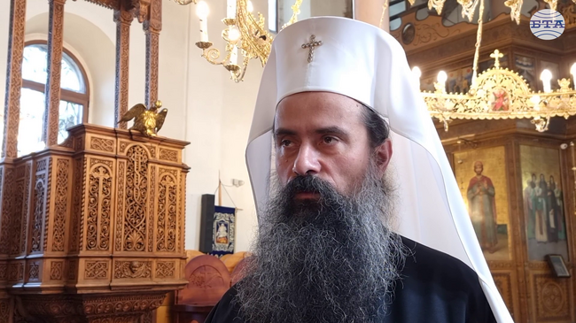 Призвани сме като Божии служители да съдействаме Бог да стига до хората, каза в Дупница българският патриарх Даниил
