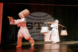 Разград - „Има ли смисъл да утепваме мечка?“ - спектакъл