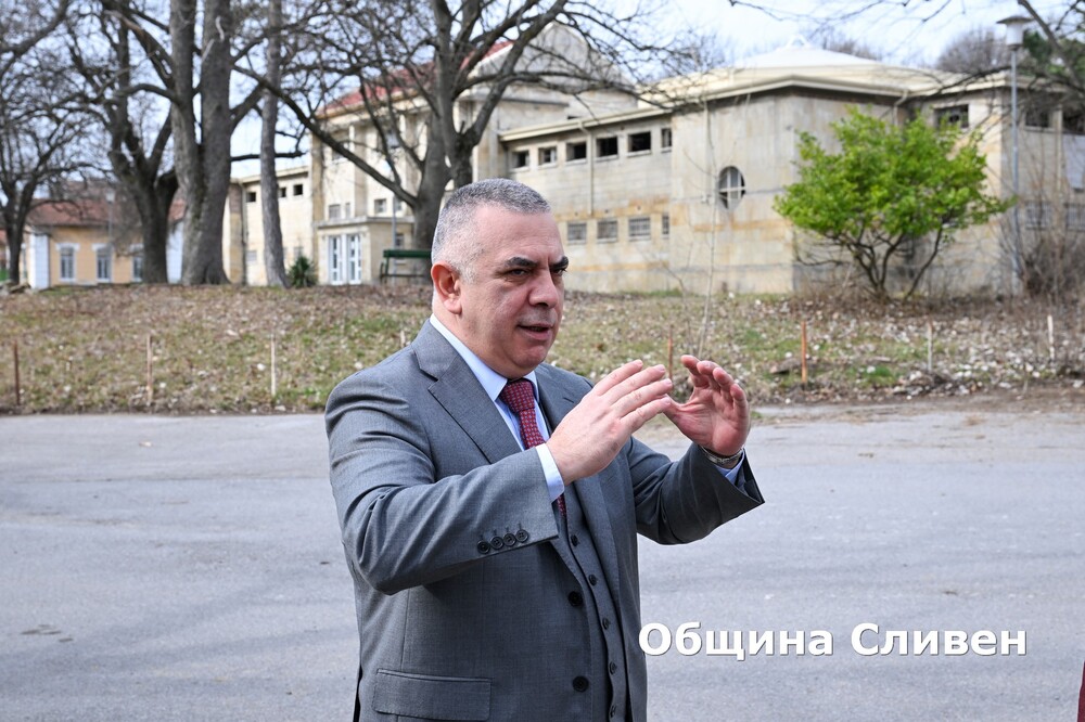 Стефан Радев: Община Сливен ще поиска от държавата терен със зелени площи на минералните бани