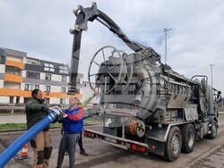 Шумен - машинно почистване на шахти - демонстрация