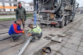 Шумен - машинно почистване на шахти - демонстрация