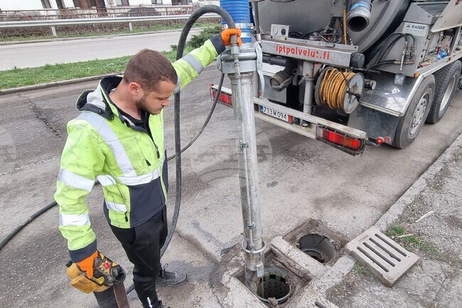 Център към КНСБ дава безплатни консултации за работещи в чужбина българи 