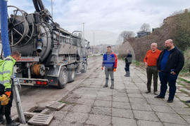 Шумен - машинно почистване на шахти - демонстрация