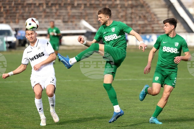 Солидни санкции за Берое наложи Дисциплинарна комисия към БФС след мача на старозагорци със Славия