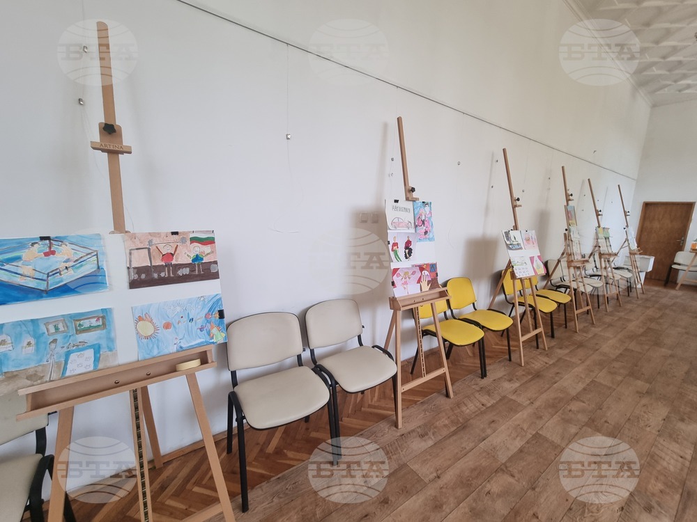 Перник - „Моята професия - мечта“ - изложба