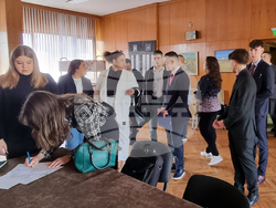 Шумен - младежка инициатива - „Модел Република България“