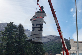 Враца - Христо Ботев - паметник - демонтаж - реставрация