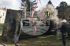 Враца - Христо Ботев - паметник - демонтаж - реставрация