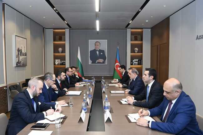 Принципната готовност за провеждане на Третата сесия на Стратегическия диалог България-Азербайджан потвърдиха външните министри на страните