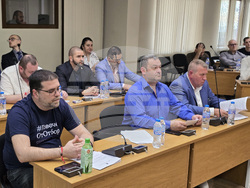 Плевен - Общински съвет - извънредна сесия