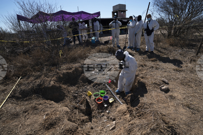 Мексикански съдия постанови, че Министерството на отбраната на Мексико трябва да предостави разузнавателна информация във връзка с изчезнали студенти