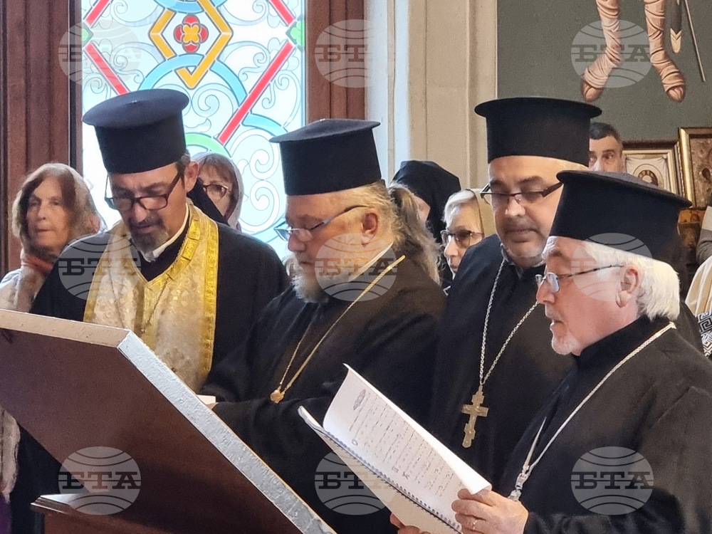 Ямбол - храм „Успение на Пресвета Богородица” - служба