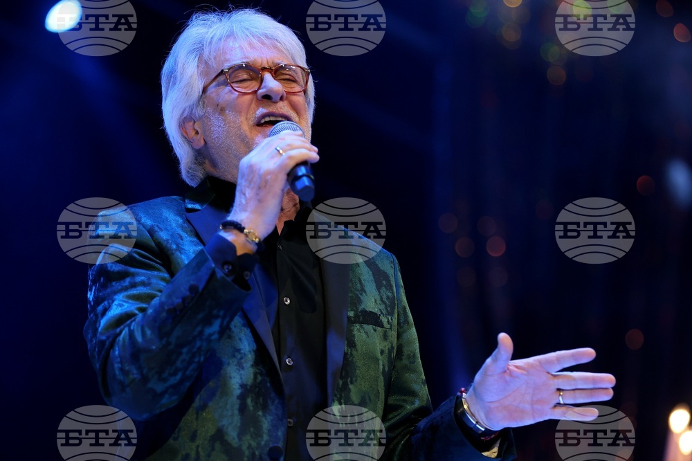 Великотърновският театър и Орлин Горанов ще представят съвместния си проект „Съкровения” пред ямболска публика на 8 октомври