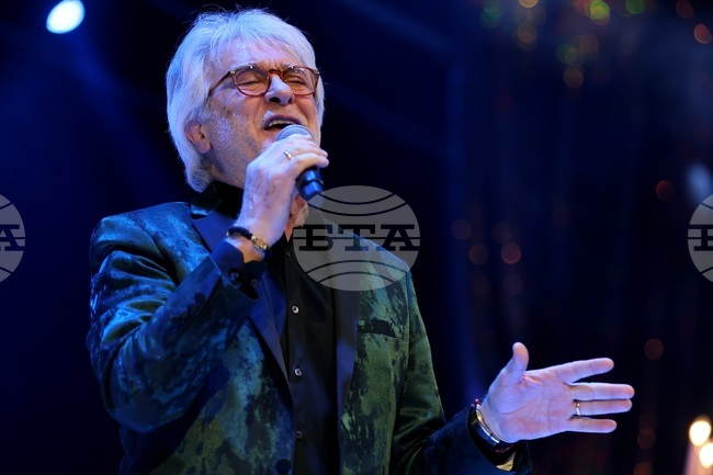 Великотърновският театър и Орлин Горанов ще представят съвместния си проект „Съкровения” пред ямболска публика на 8 октомври