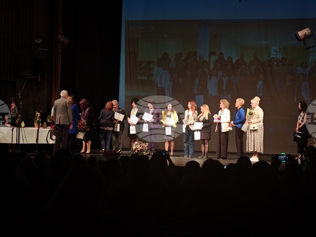 Синдикатът на българските учители в Габрово отбеляза своята 35 годишнина