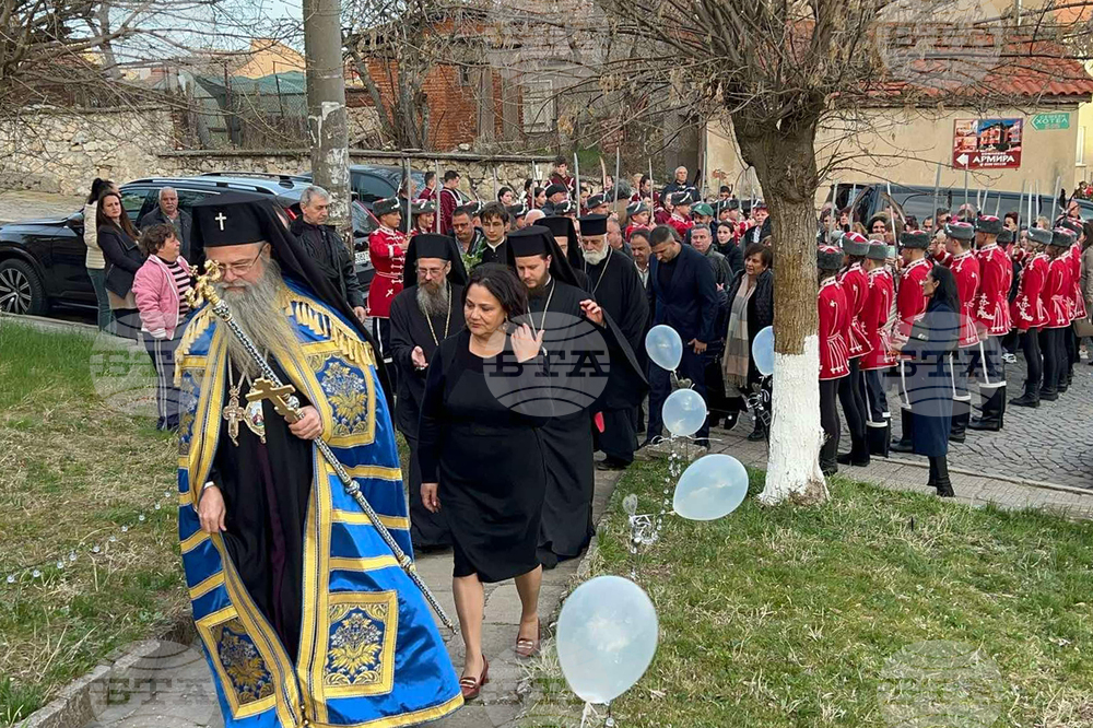 Ивайловград - митрополит Николай - чудотворна икона