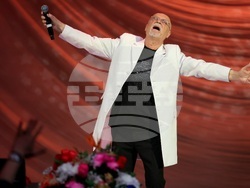 „Време за обичане” - концерт спектакъл