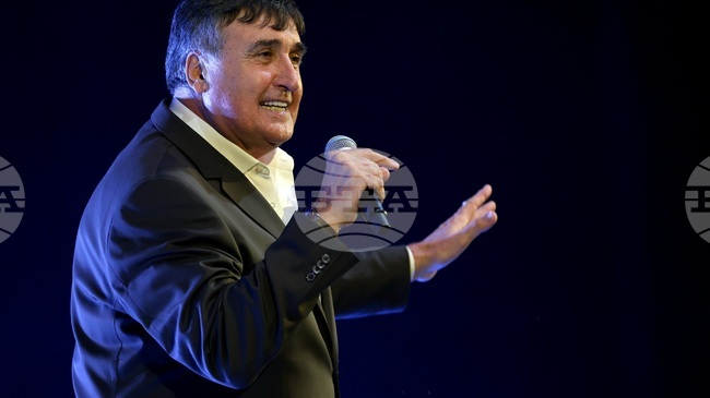 Певецът Веселин Маринов ще подкрепя на живо Лудогорец в реванша срещу Ференцварош