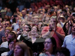 „Време за обичане” - концерт спектакъл