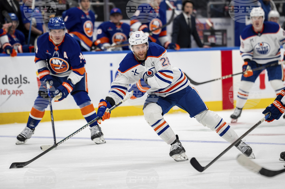 Oilers Islanders Hockey