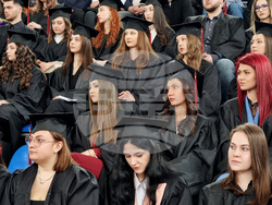 Пловдив - Филологически факултет - абсолвенти - дипломи