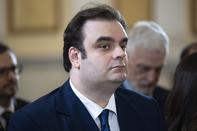 Новите мита на САЩ са историческа промяна към протекционизъм и отклонение от принципите на ЕС, каза гръцкият финансов министър