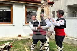 Турция - Одрин - българско неделно училище - кукерски обичай