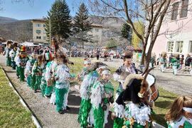 Земен - „Магията на Сурва" - маскараден празник