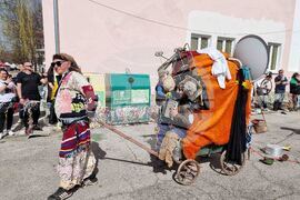 Земен - „Магията на Сурва" - маскараден празник