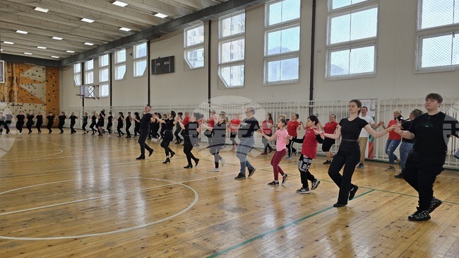 Танцов клуб „Шевица“ във Враца организира за втори път благотворителен майсторски клас 