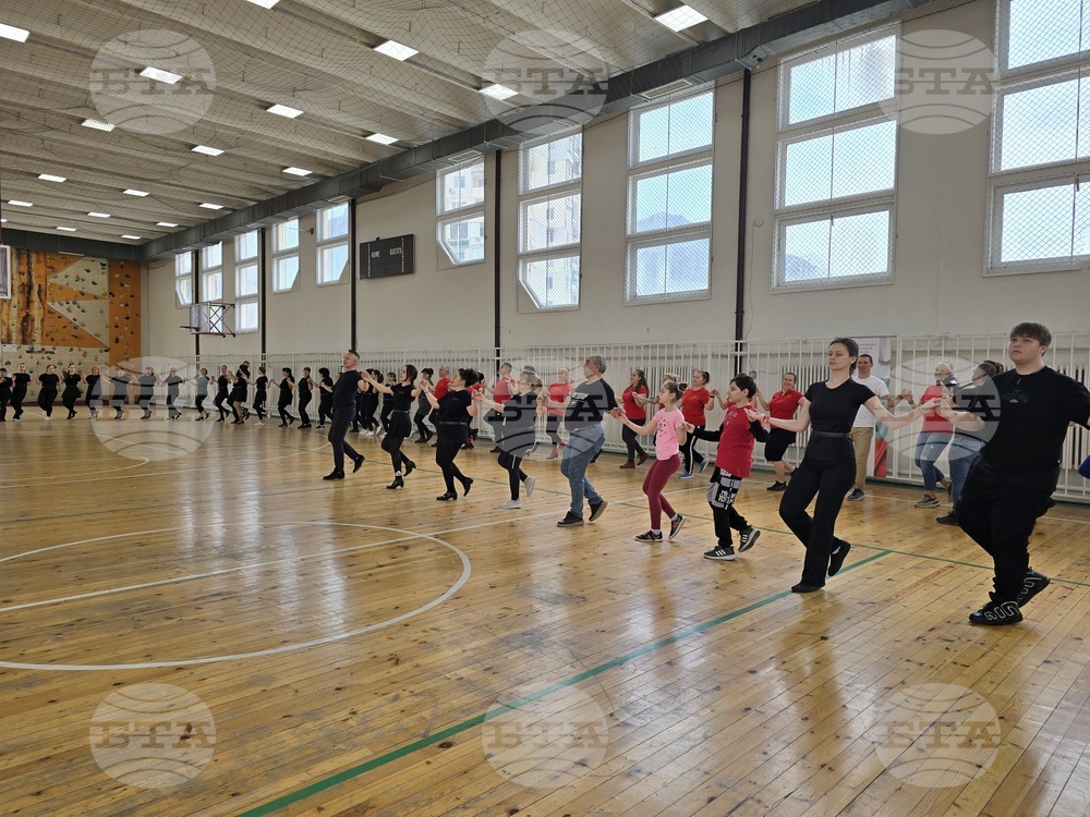 Танцов клуб „Шевица“ във Враца организира за втори път благотворителен майсторски клас 