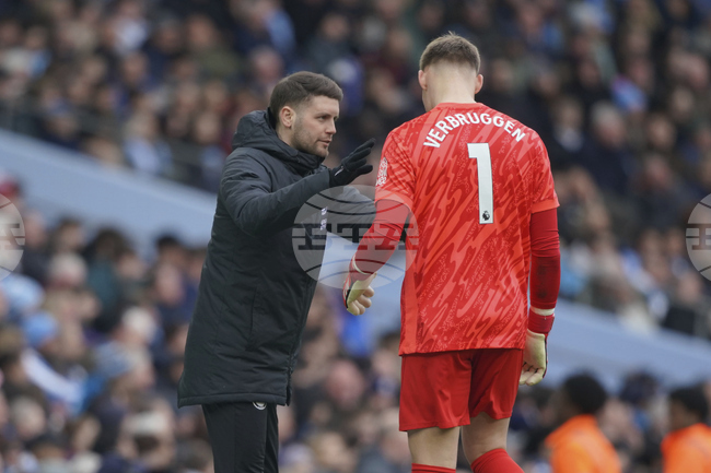 Хюрцелер: „Ситуацията в Брайтън е "чашата е наполовина пълна" въпреки загубата от Вила“