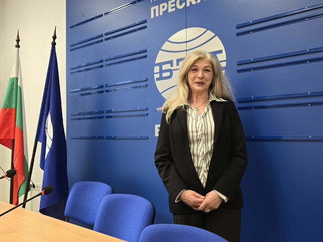 Обичам работата си и я работя с удоволствие, каза Незабравка Калмушка от РЗИ – Враца в деня на здравния инспектор